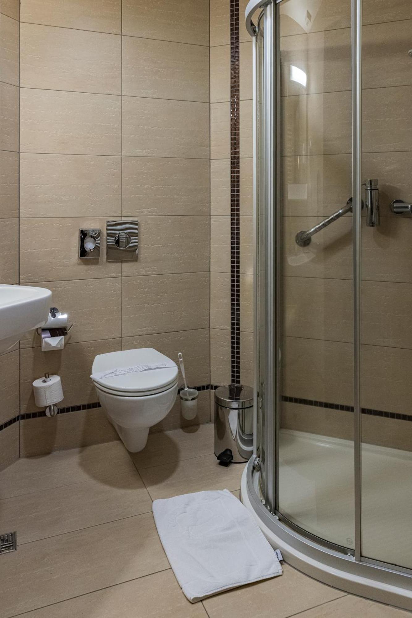 Malinowy Dwor Hotel Medical Spa Swieradow-Zdroj Ngoại thất bức ảnh