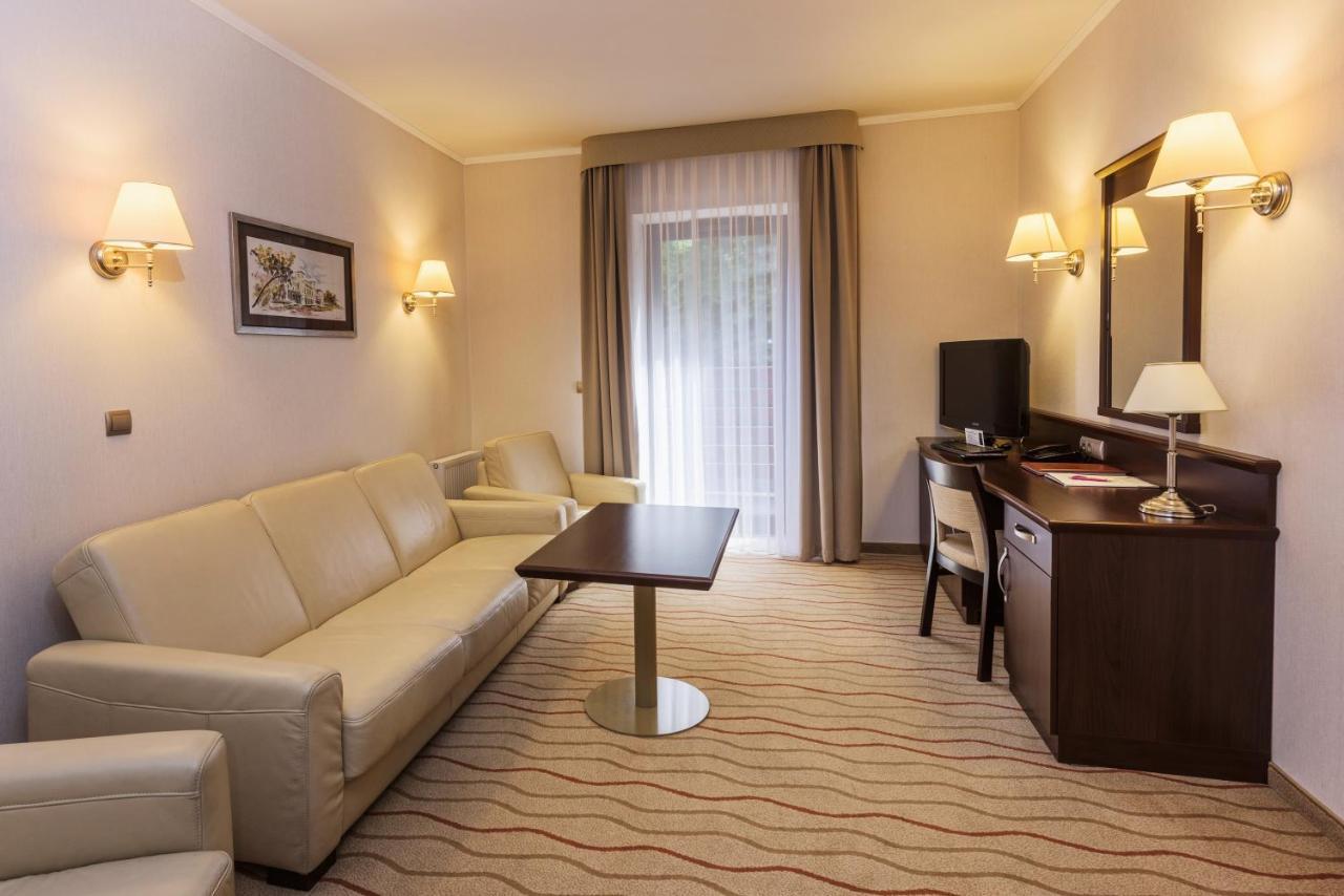 Malinowy Dwor Hotel Medical Spa Swieradow-Zdroj Ngoại thất bức ảnh